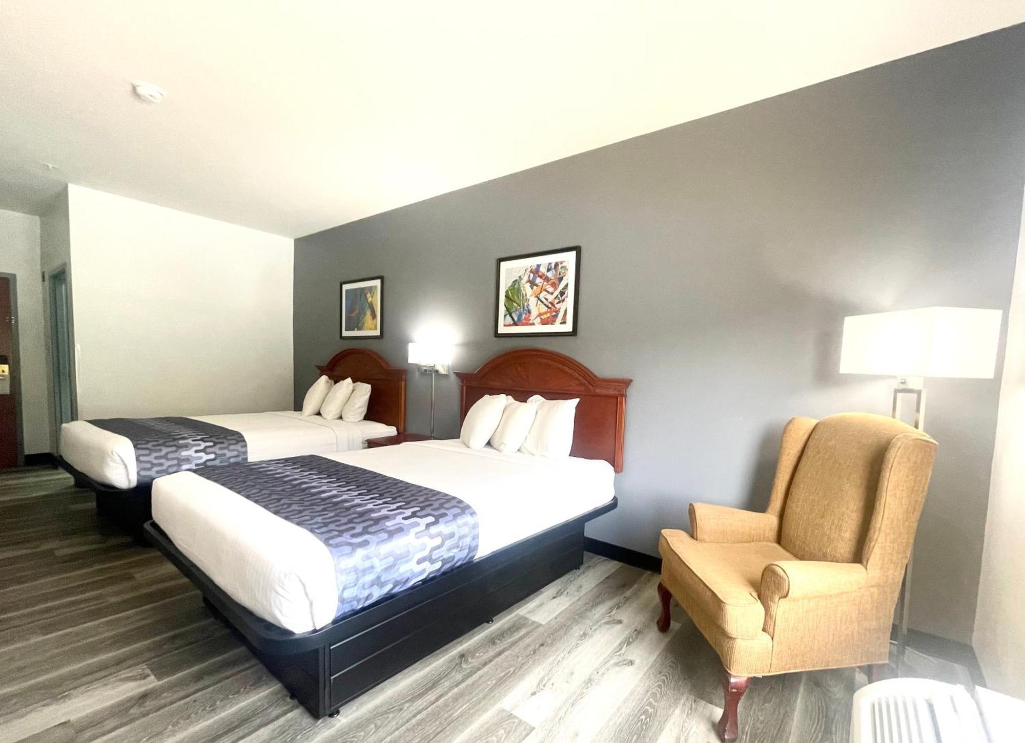 Grand Vista Hotel & Suites 보노르 외부 사진