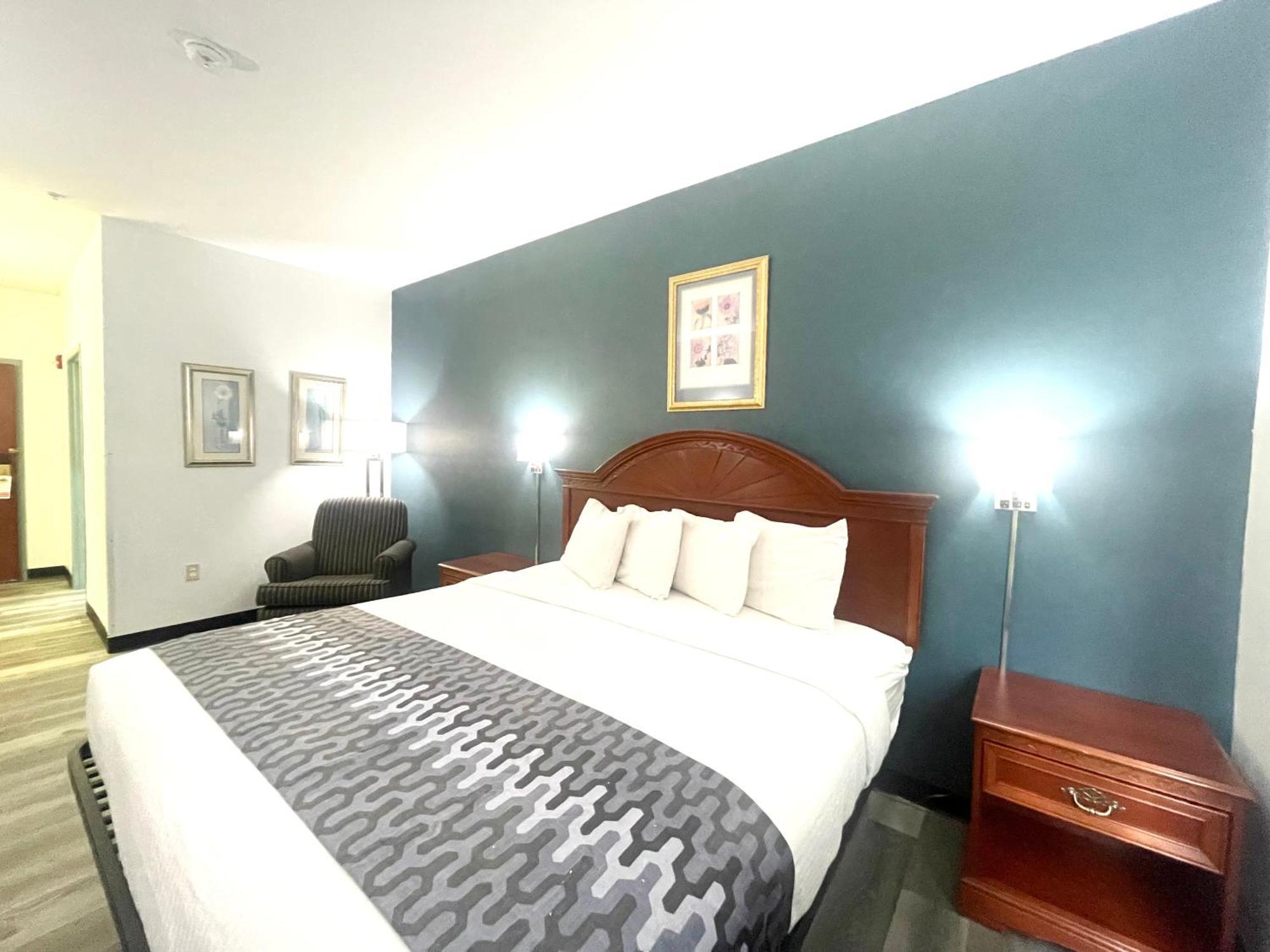Grand Vista Hotel & Suites 보노르 외부 사진