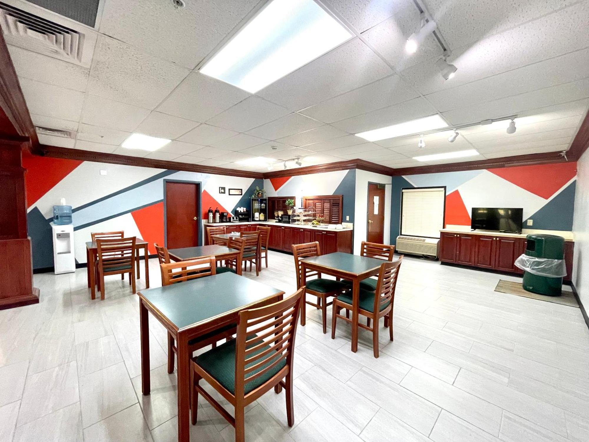 Grand Vista Hotel & Suites 보노르 외부 사진